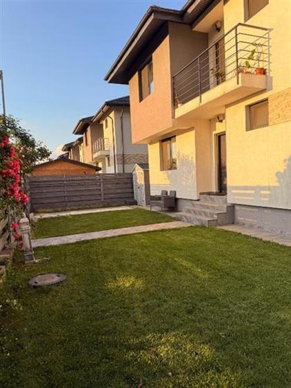 Casă cu 4 camere cu Teren 274 Mp în Central