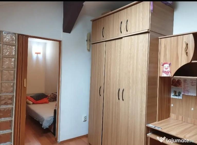 Apartament cu 2 camere semidecomandat în Central