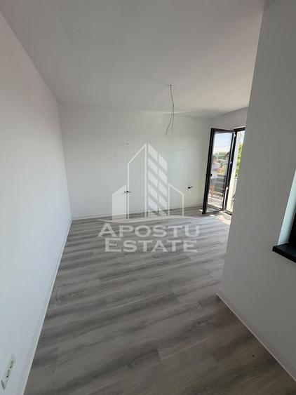 Duplex cu 5 camere cu Canalizare în Becicherecu Mic