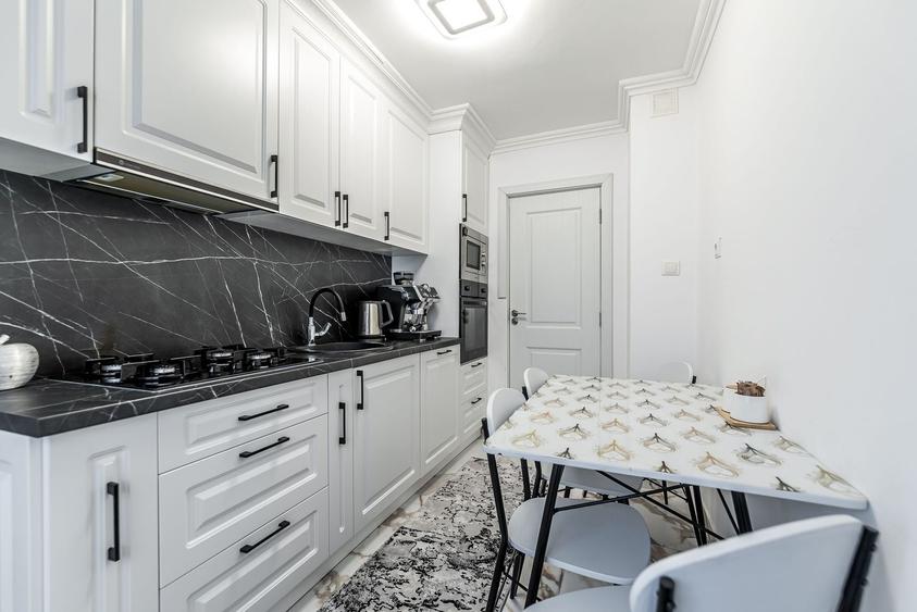 Apartament cu 3 camere decomandat, mobilat în Aurel Vlaicu