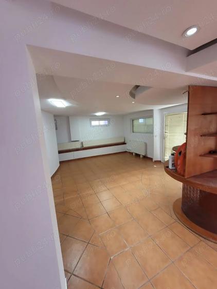 Spațiu comercial, 90 mp în Central