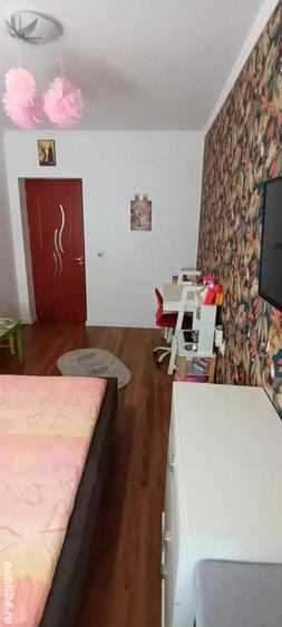 Apartament cu 4 camere în Drăgășani
