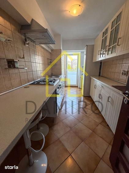 Apartament cu 3 camere decomandat în Centrul Civic