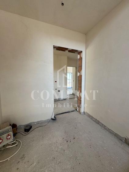 Apartament cu 4 camere semidecomandat în Mănăștur