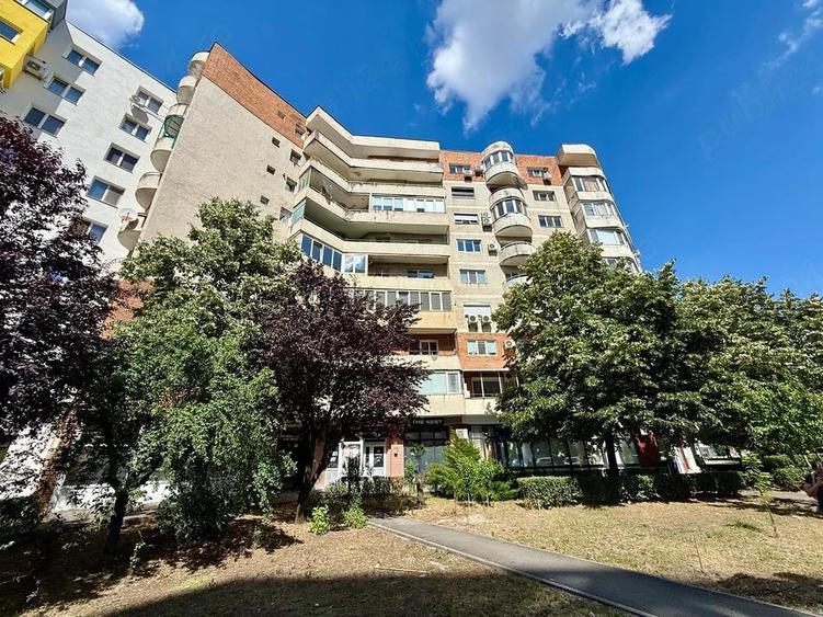 Garsonieră decomandată în Soarelui