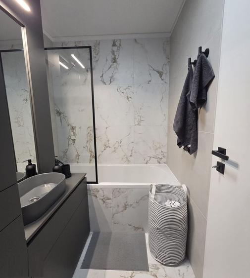 Apartament cu 2 camere semidecomandat în Alexandru Obregia