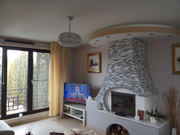 Casă cu 4 camere în Central