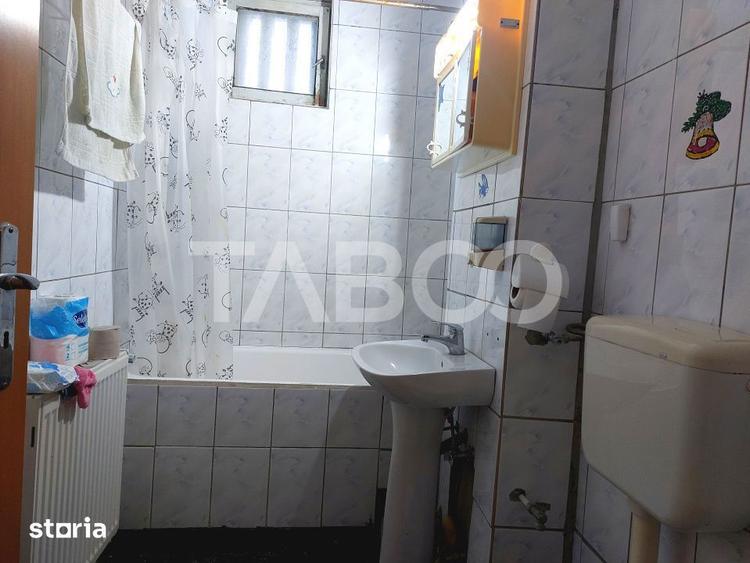 Apartament cu 2 camere decomandat, mobilat în Central