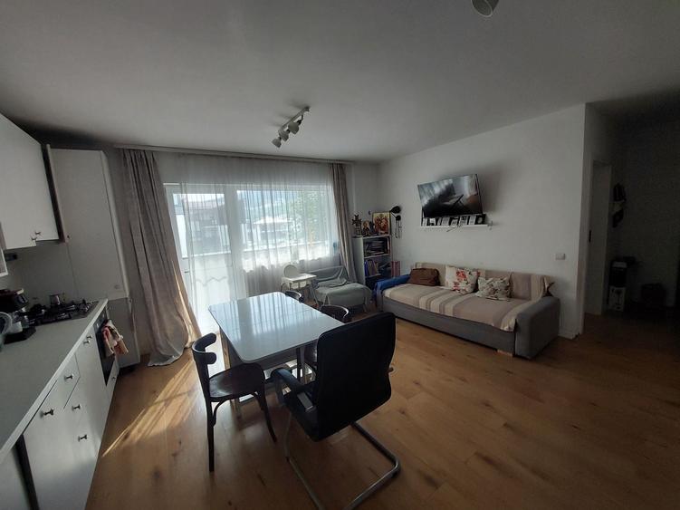 Apartament cu 2 camere în Florești