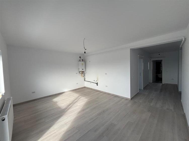 Apartament cu 2 camere semidecomandat în Dancu