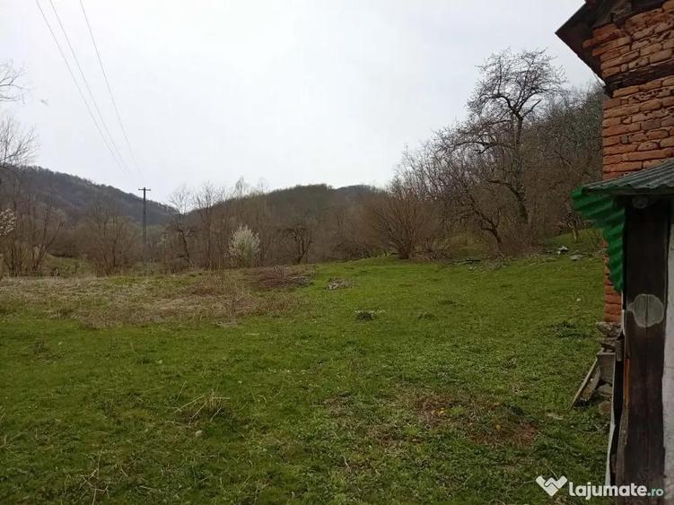 Casă cu 4 camere în Poieni (Densuș)