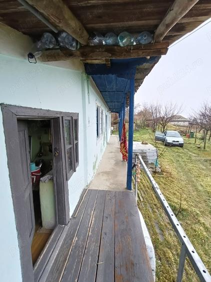Casă cu 3 camere în Cochirleni
