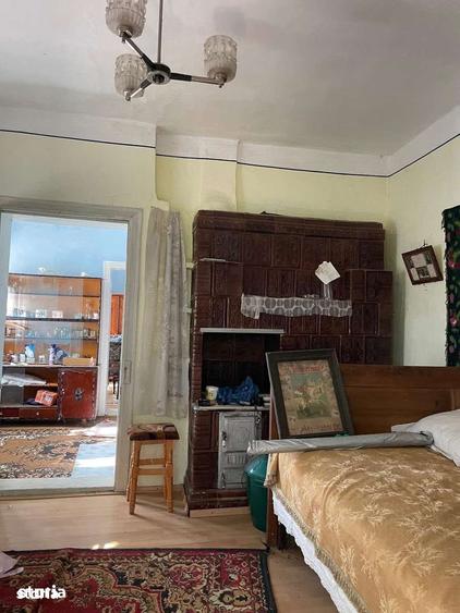 Casă cu 3 camere cu Teren 2700 Mp în Odobești