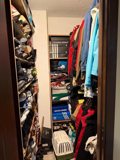 Apartament cu 4 camere decomandat în 1 Mai