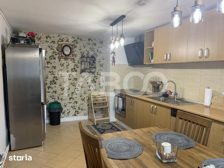 Casă cu 4 camere cu Teren 240 Mp în Șura Mare