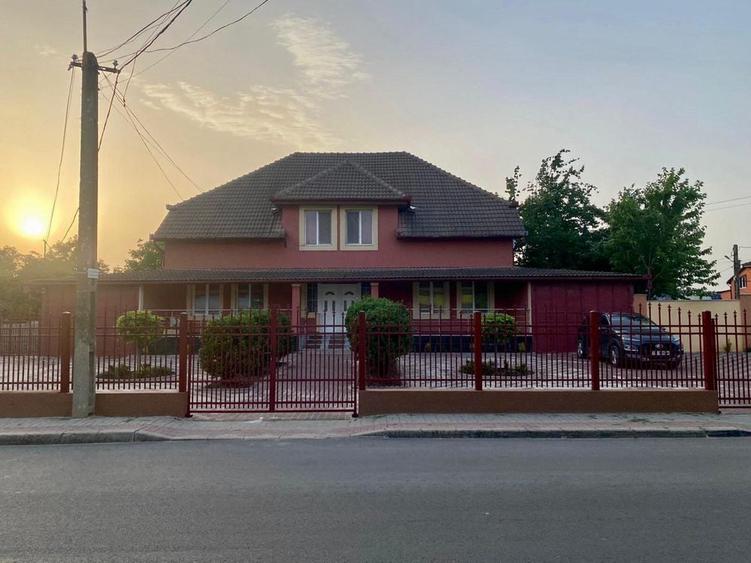 Casă cu 4 camere în Caransebeș