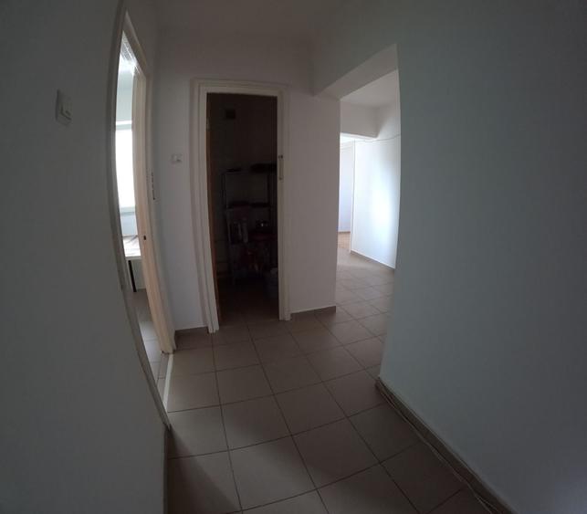 Apartament cu 3 camere decomandat în Morarilor