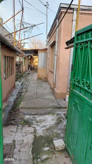 Casă cu 3 camere cu Teren 390 Mp în Gării