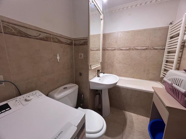 Apartament cu 2 camere decomandat în Decebal