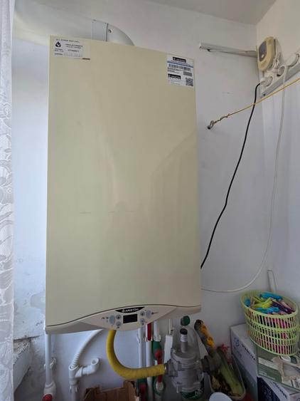 Apartament cu 3 camere, zona NEPTUN , 60MP - 10