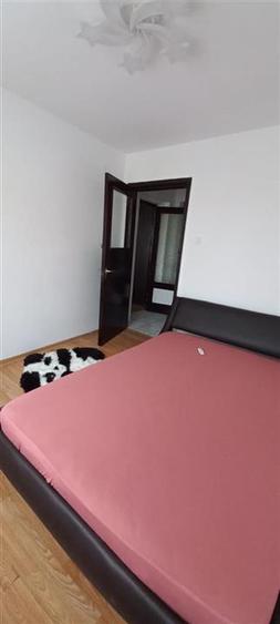 Apartament cu 2 camere semidecomandat, mobilat în Podu Roș