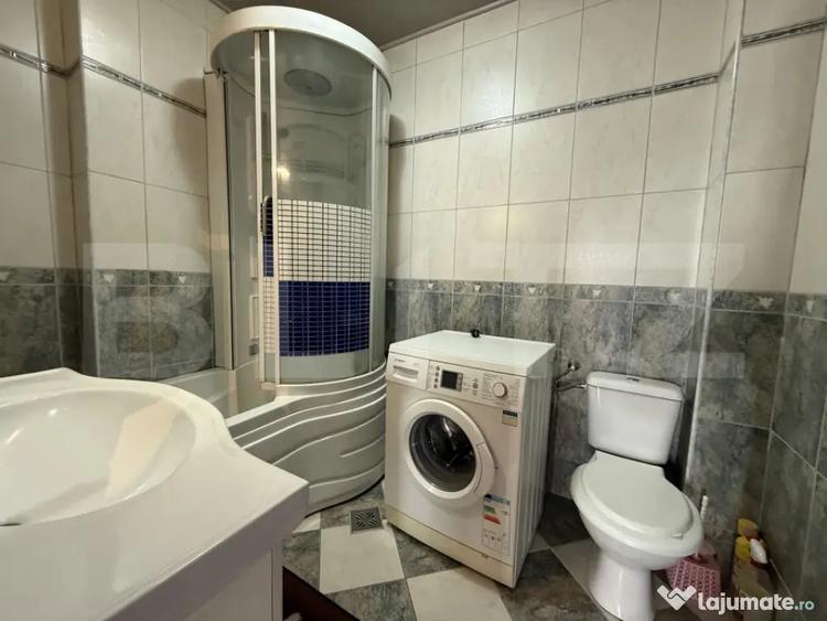 Apartament cu 2 camere semidecomandat, mobilat în Micro 17