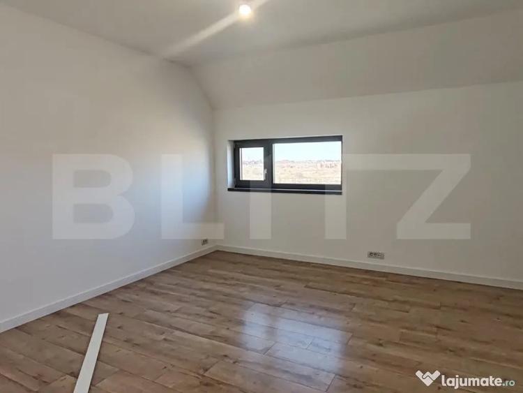 Casă cu 4 camere cu Teren 393 Mp în Urseni