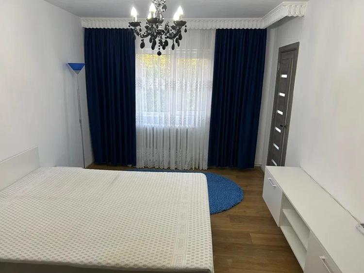 Apartament cu 2 camere decomandat, mobilat în Alexandru cel Bun