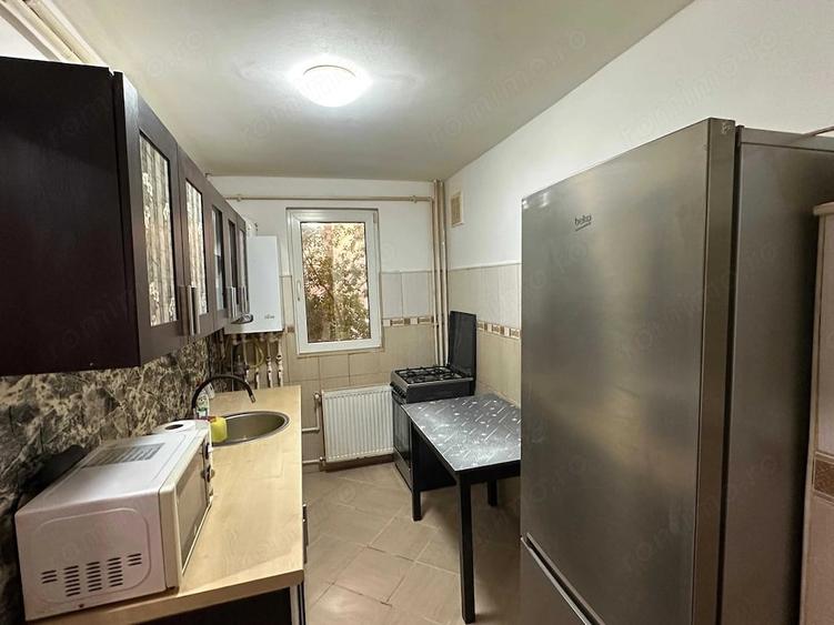 Apartament primitor cu 2 camere | Zona Pia?a Progresul Eroii Revolu?iei - 7