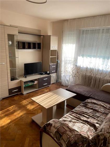 Apartament cu 3 camere decomandat, mobilat în Take Ionescu