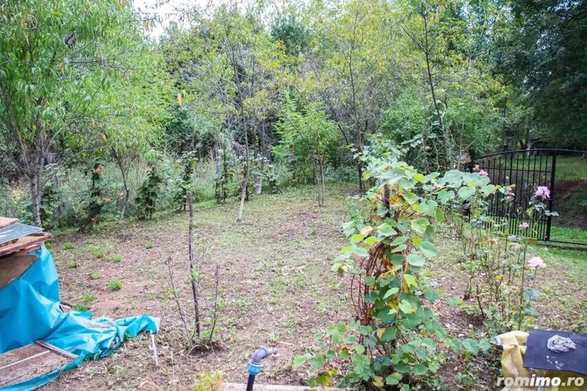 Casă cu 2 camere cu Teren 2149 Mp în Costeni
