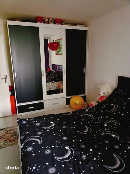 Garsonieră decomandată în Titan