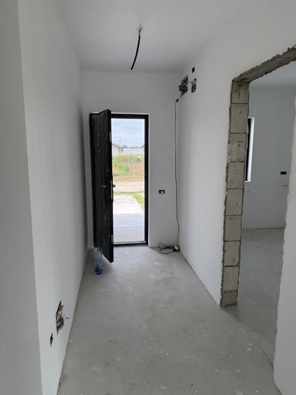Casă cu 3 camere în Dumitrana