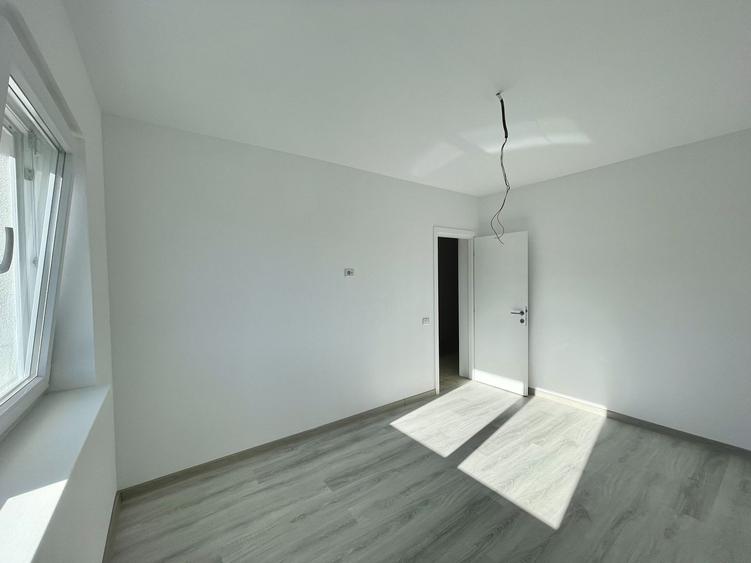 Apartament cu 2 camere decomandat în Sânpetru