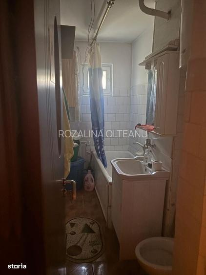 Semidecomandat Craiovita Noua et 3/4
