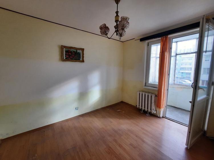 Apartament cu 2 camere decomandat în Mărăței