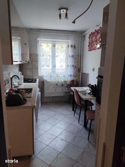 Apartament cu 2 camere decomandat, mobilat în Sud