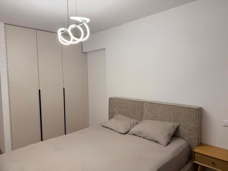 Apartament cu 2 camere decomandat în Drumul Taberei