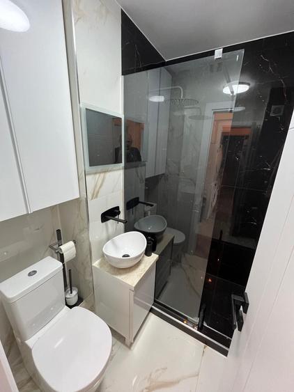 Apartament cu 4 camere decomandat în Centru Civic