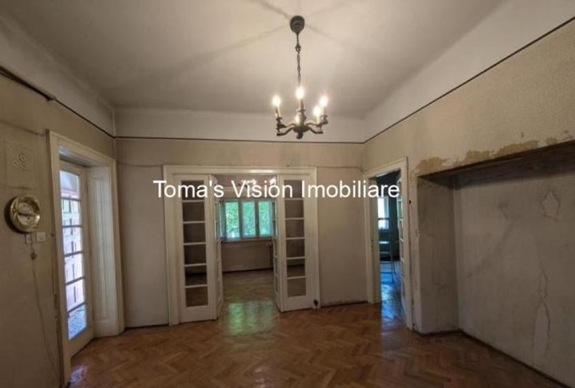 Apartament cu 3 camere în Aviatorilor