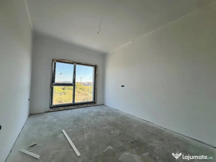 Casă cu 4 camere cu Teren 316 Mp în Săcălaz