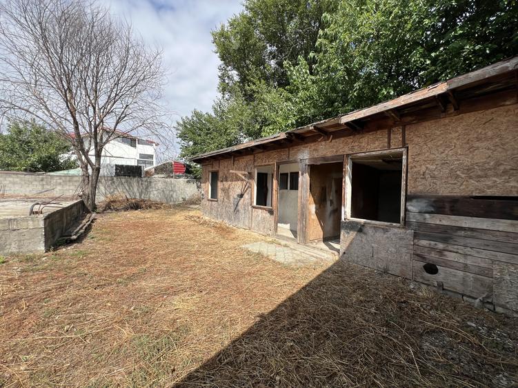 Casă individuală cu 2 camere cu Canalizare în Voluntari