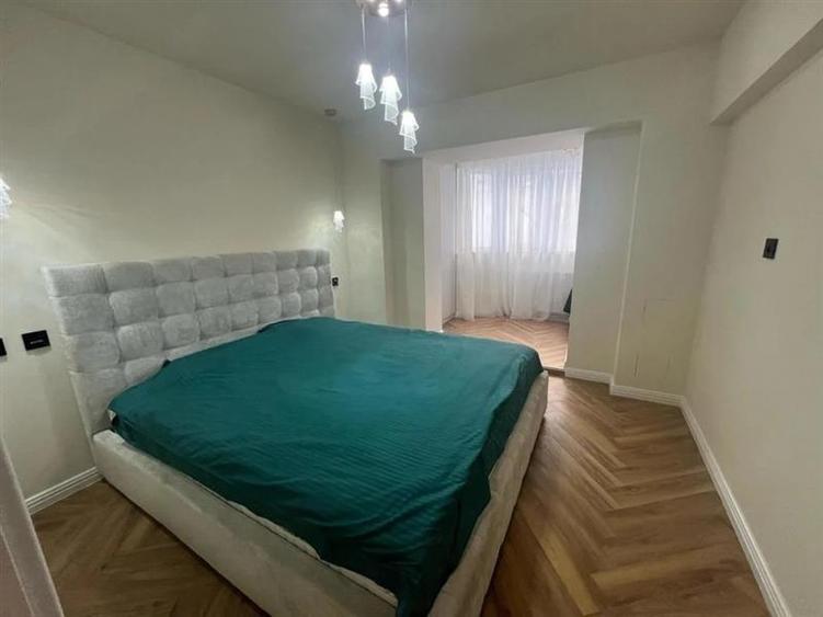 Apartament cu 3 camere decomandat, mobilat în Colentina