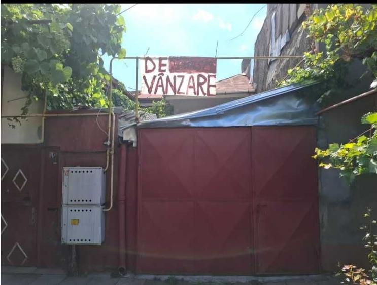 Casă cu 2 camere în Central