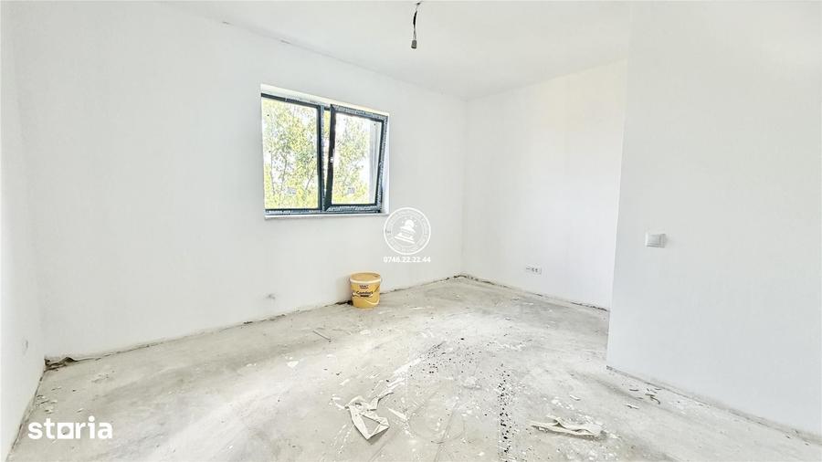 Casă cu 4 camere cu Teren 450 Mp în Central