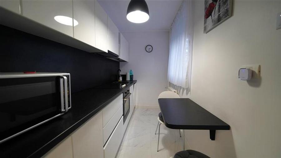 Apartament cu 2 camere decomandat în Rogerius