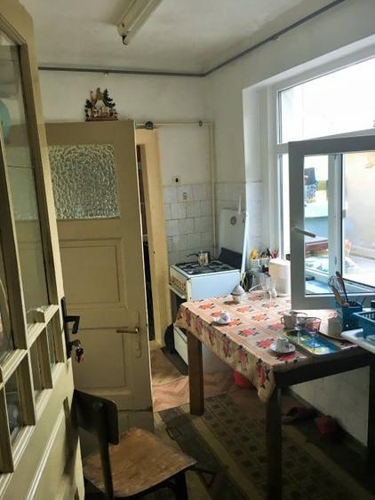 Casă individuală cu 4 camere în Central