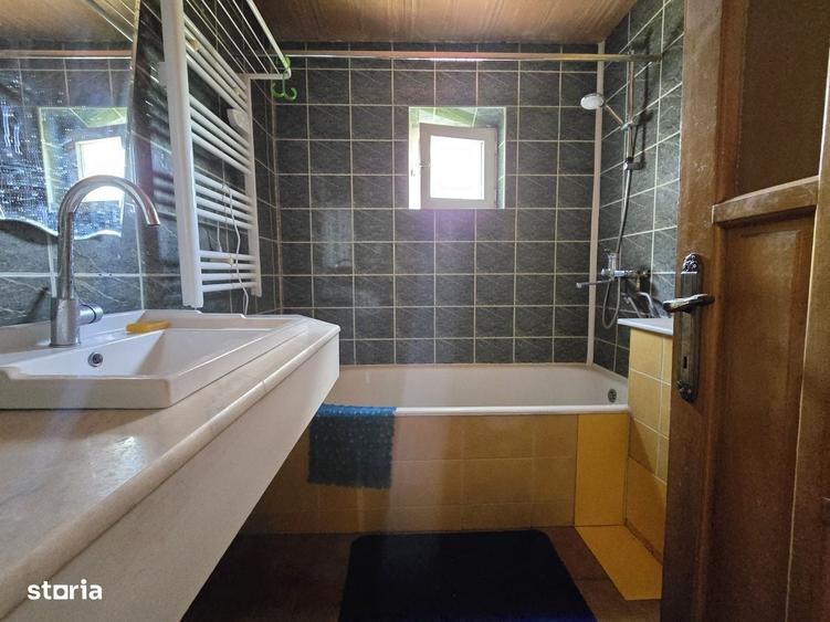 Apartament cu 2 camere decomandat în Micro 17