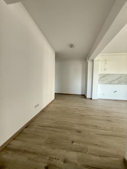 Apartament cu 2 camere semidecomandat în Florești