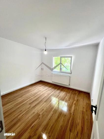 Apartament cu 4 camere decomandat în Dacia